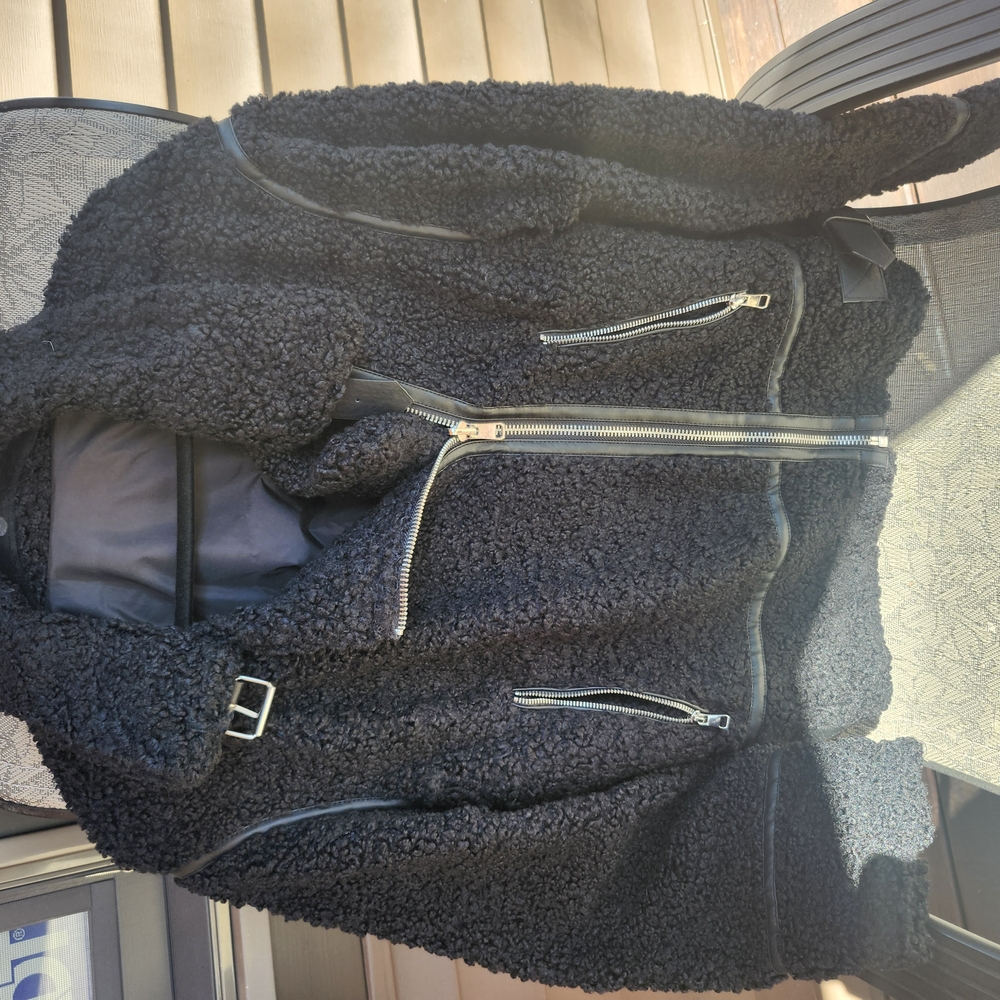 Black Sherpa Fleece Jacket with Zipper Details